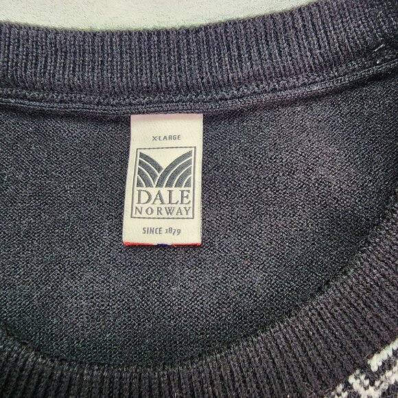 Dale of Norway Alpine Ski Canada 2016 Olympic Sweater (XL) - Picture 3 of 8